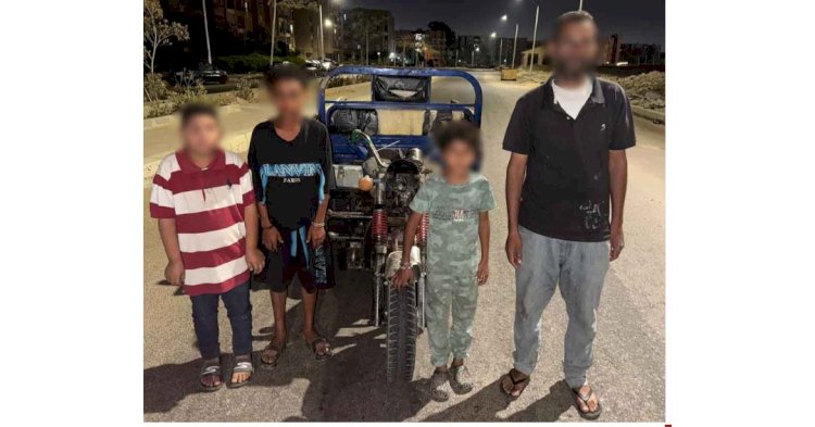 القبض علي طفل لقيادته تروسيكل والسير عكس الإتجاه بالجيزة