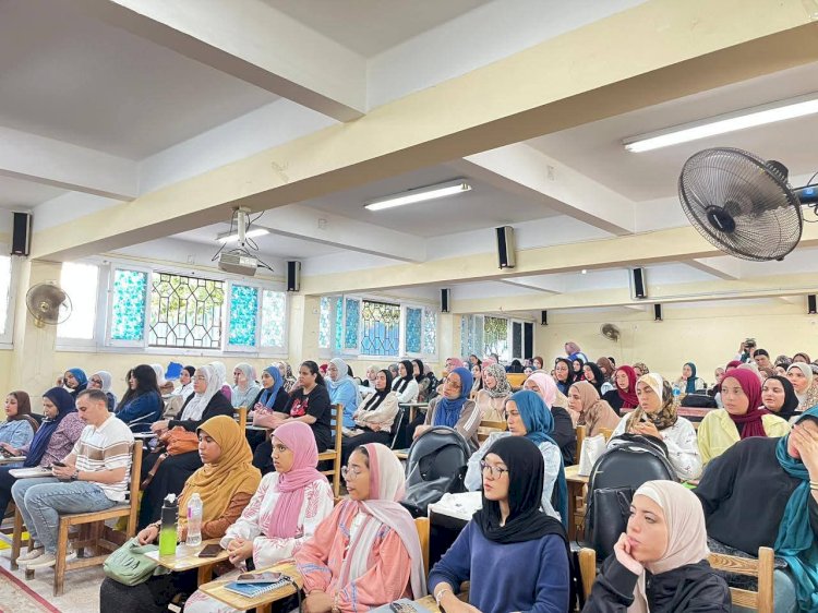 أوقاف بورسعيد تنظّم قافلة دعوية بكلية التربية للطفولة بجامعة بورسعيد