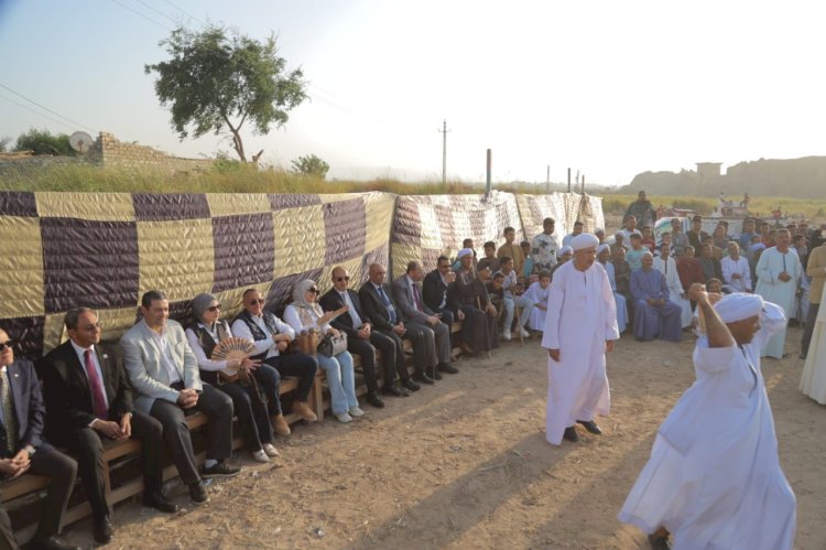 محافظ قنا يفتتح عروض المرماح والتحطيب بفعاليات مهرجان قنا للحرف والتراث