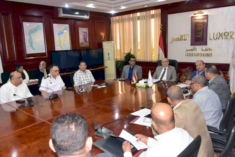 محافظ الأقصر يوجه برفع درجة الاستعداد لاستقبال انتخابات مجلس النواب