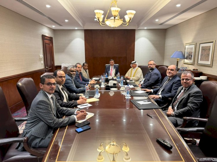 "فاروق" يبحث تعزيز الاستثمارات العربية في المجال الزراعي