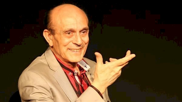 قراءة في موقف الفنان محمد صبحي: السوشيال ميديا كالحجارة أو أشد قسوة