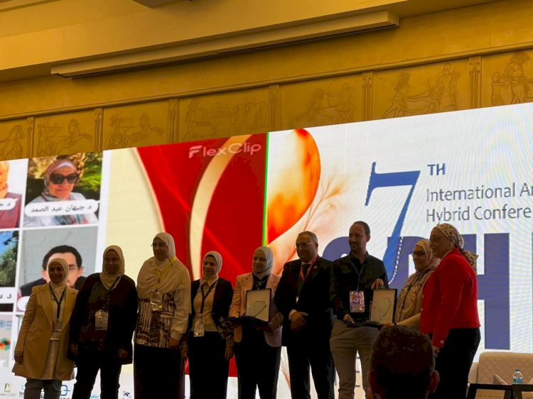 محافظ المنيا يُهنئ مديرية الصحة وإدارة المعامل للفوز في مسابقة الأمان الحيوي