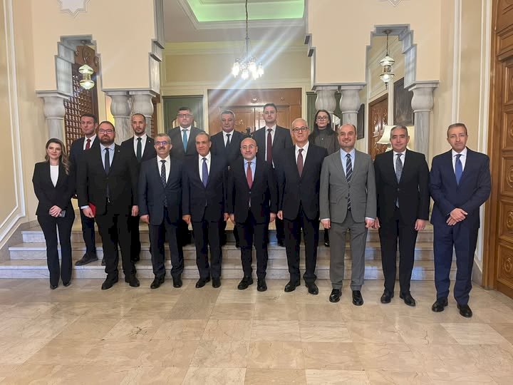 وزير الخارجية يشارك في جلسة نقاشية بمركز الأبحاث التركي SETA