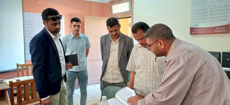 مدير تعليمية أبوتشت يتفقد مدرسة الشهيد نعيم ويشدد علي الانضباط الكامل