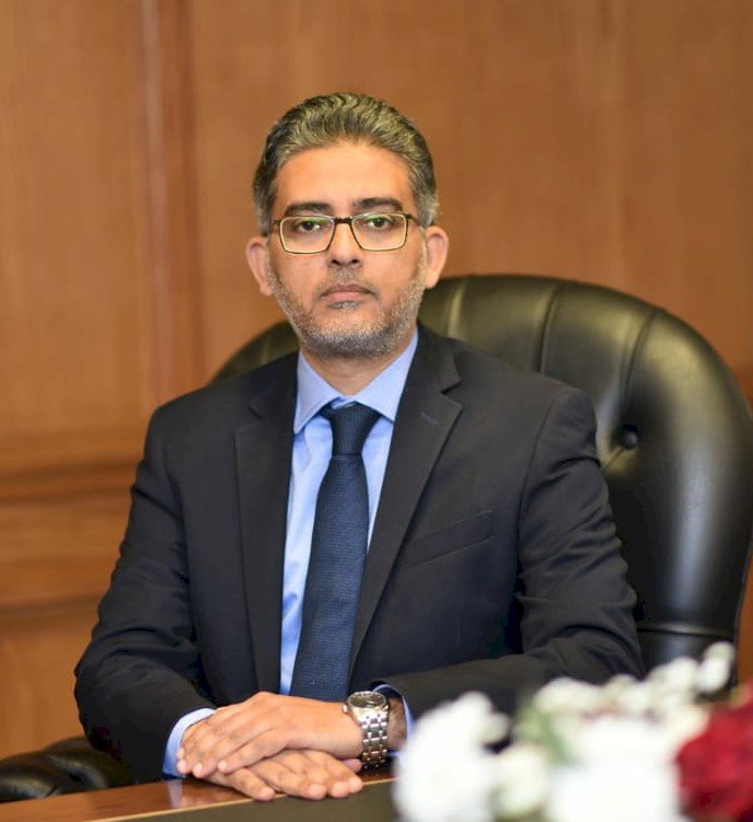 مدبولي يصدر قرارًا بتعيين د.أحمد عبد العزيز نائبًا لرئيس مجلس إدارة الهيئة العامة للرقابة المالية