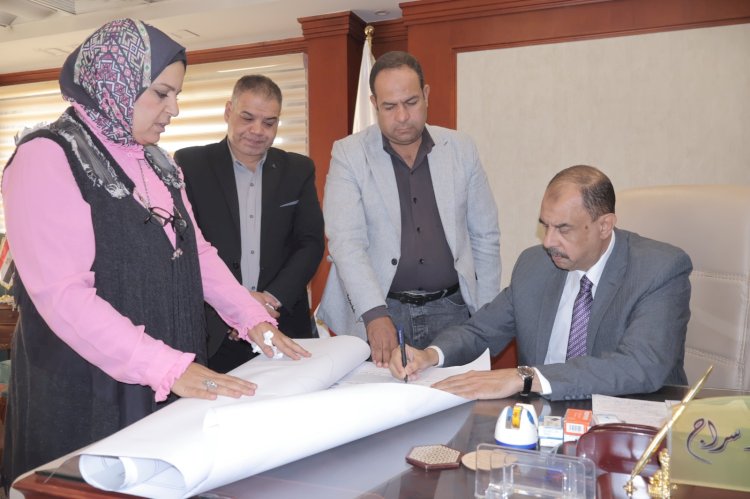 محافظ سوهاج يعتمد لوحات تحديث المخطط الاستراتيجي العام لمدينة أخميم