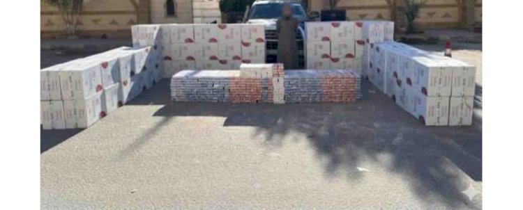 ضبط شخص بحوزته أكثر من 87 ألف عبوة سجائر مهربة ومجهولة المصدر