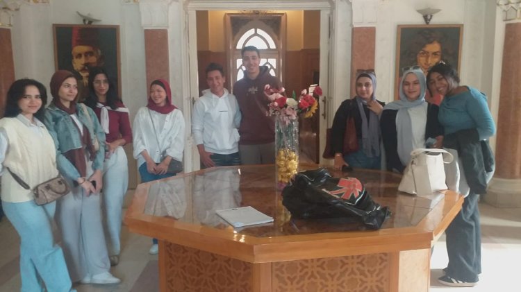 أكاديمية أخبار اليوم في زيارة تثقيفية إلى قصر الأميرة سميحة حسين كامل