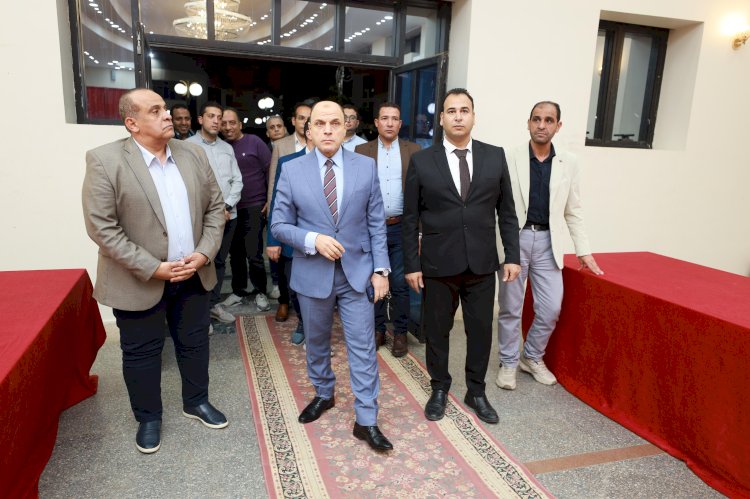 محافظ كفرالشيخ يتفقد تجهيزات المقر الرئيسي للجنة تسليم مظاريف الانتخابات