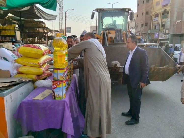 رش شوارع قري اهناسيا للقضاء علي انتشار الناموس والباعوض