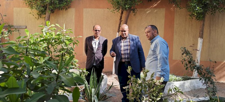 مدير عام التعليم العام يتفقد مدارس فرشوط ويشدد على تنفيذ معايير الجودة والانضباط