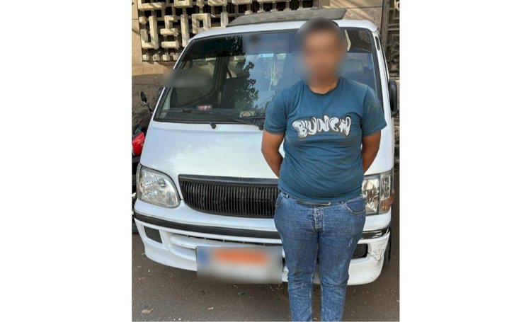 ضبط سائق لقيامه السير برعونة وإستخدام هاتفه المحمول أثناء القيادة بالجيزة