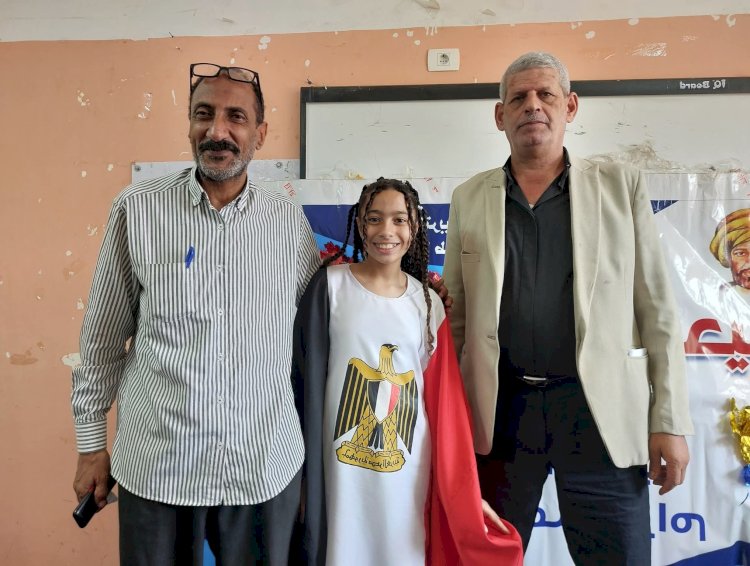 تسنيم الأمير تفوز بالمركز الأول في مسابقة الإلقاء الشعرى