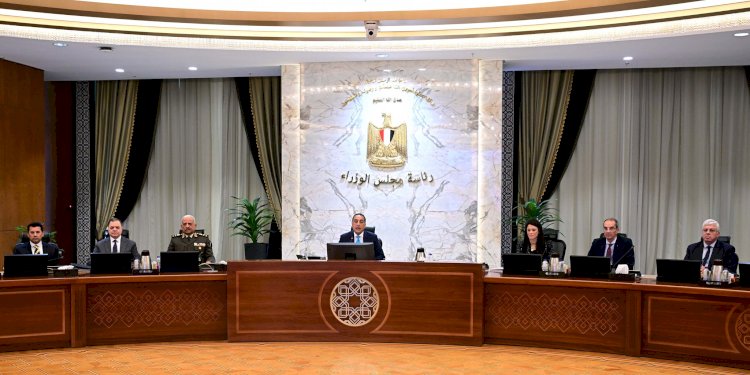 مدبولي خلال اجتماع الحكومة: مستمرون في إدخال محافظات المرحلة الثانية التأمين الصحي