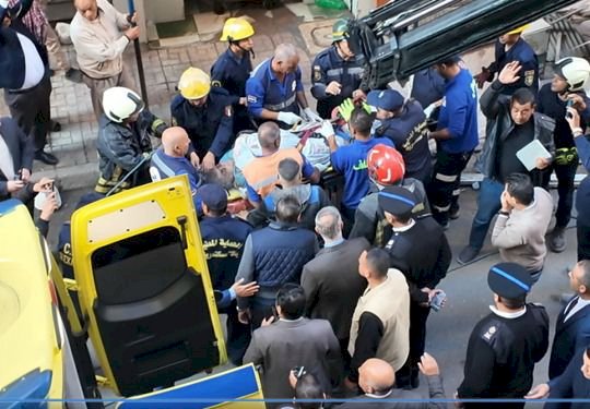 الاجهزة الامنية تنقل مسنة وحفيدتيها للمستشفي