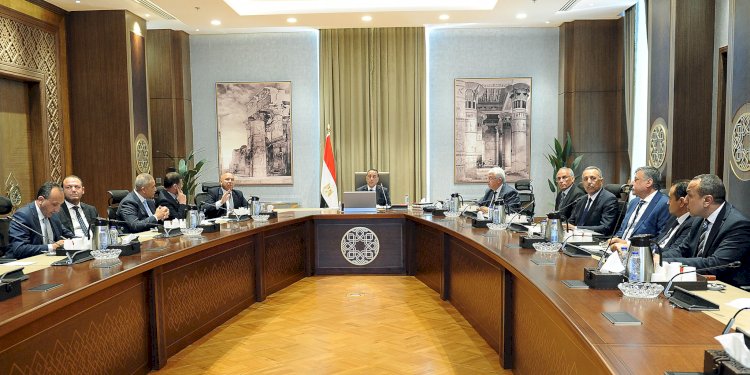 رئيس الوزراء يتابع إجراءات توفير الأسمدة في الأسواق وجهود حوكمة منظومة دعمها