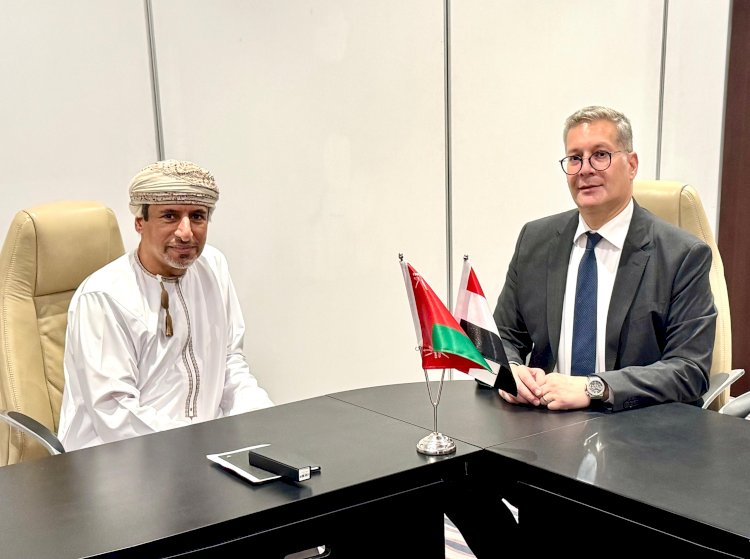 وزير البترول يبحث مع نظيره العمانى زيادة حجم اعمال الشركات المصرية في السوق العمانية