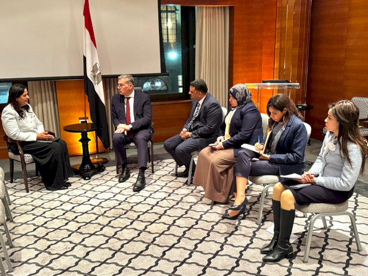 وزير البترول  يبحث مع أنجلوجولد أشانتى ضخ استثمارات إضافية في تعدين الذهب بمصر