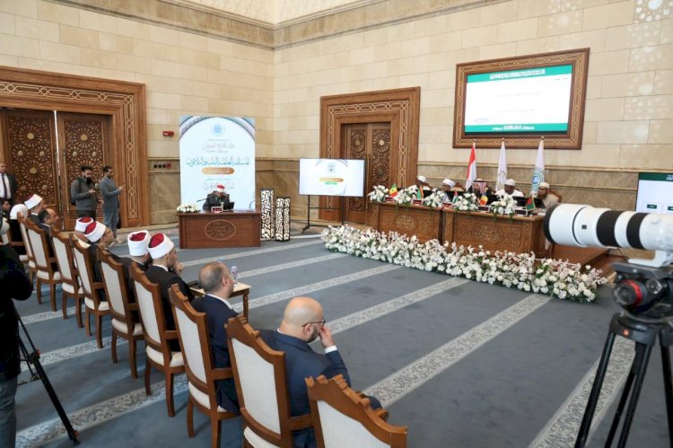 وزير الأوقاف يتفقد لجان المسابقة العالمية الثانية والثلاثين للقرآن الكريم