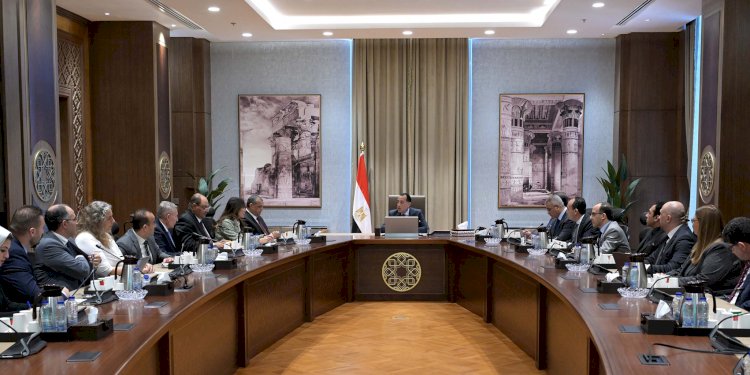 رئيس الوزراء يتابع الموقف التنفيذي لمشروع إحياء وتطوير حديقتي الحيوان والأورمان