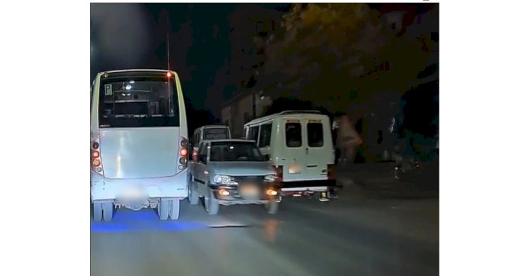 نكشف فيديو  قيام سائق بالسير عكس الإتجاه بالشرقية