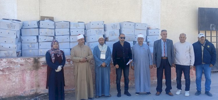 الأوقاف توزع طنين من لحوم صكوك الأضاحي على الأسر الأولى بالرعاية بالمحافظات