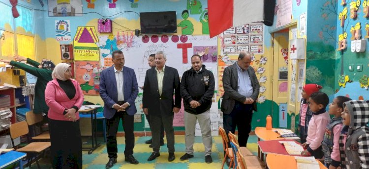 جولة ميدانية مفاجئة لمراجعة استعداد مدارس أبوتشت لاستقبال لجنة التحكيم الدولية