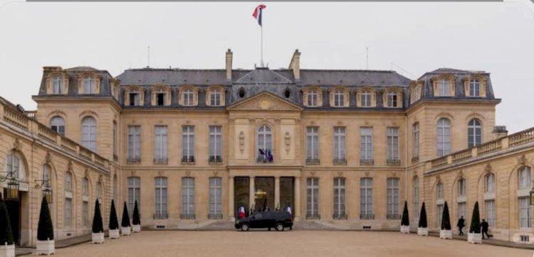 سرقة جديدة تهز قصر الإليزيه.. و المتهم موظف من الداخل