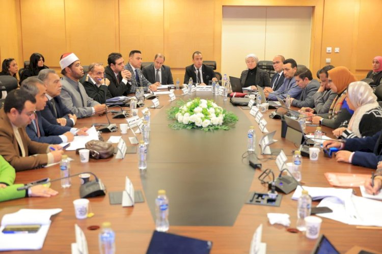 التضامن الاجتماعي:  تسليم عدد 567 طفلاً وطفلة بنظام الأسر البديلة الكافلة