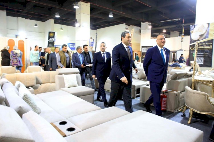 " باسل والشهابي" يفتتان الدورة ٢٨  من معرض "صنع في دمياط"