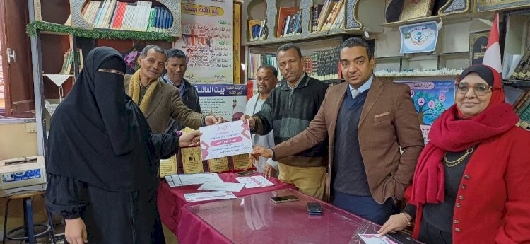 بعد تحقيقهم المركز الثالث جمهوريًا.. تعليمية أبوتشت تكرم مدرسة الثانوية بنات