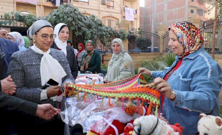 المستشارة أمل عمار تزور فرع المجلس القومي للمرأة ببني سويف