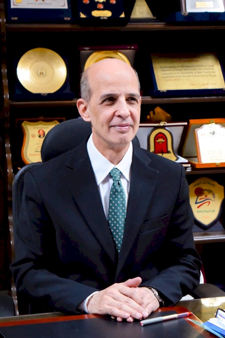 رئيس جامعة بني سويف يعلن استقبال 150 حالة بكلية العلاج الطبيعي في شهر