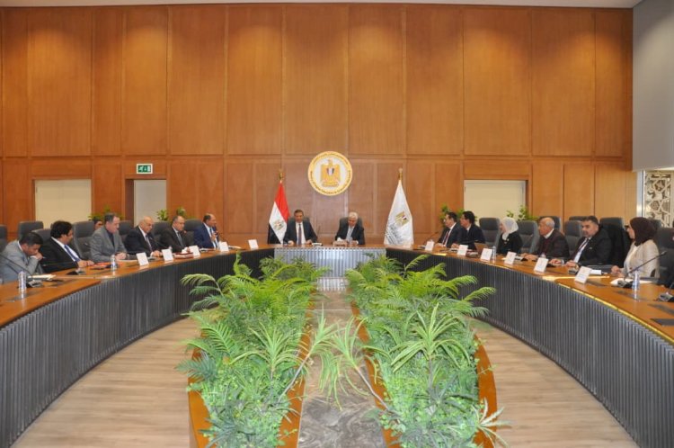 وزيرا التعليم العالي والزراعة يبحثان تفاصيل مشروع إنشاء جامعة الغذاء في مصر