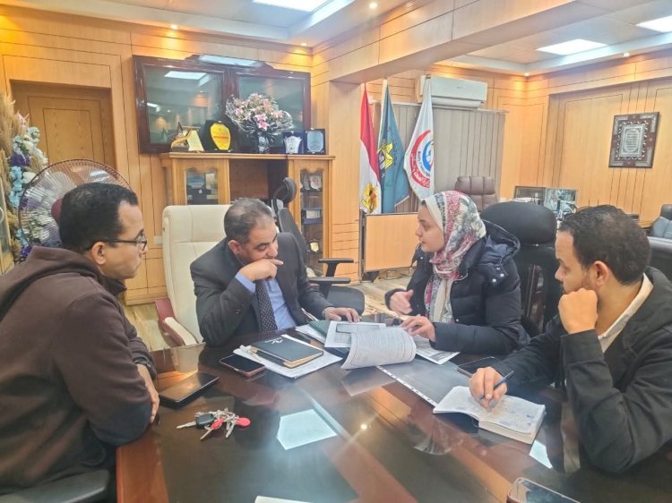 وكيل وزارة الصحة بأسيوط يوجه بتعزيز المتابعة وتحسين جودة الخدمات الطبية