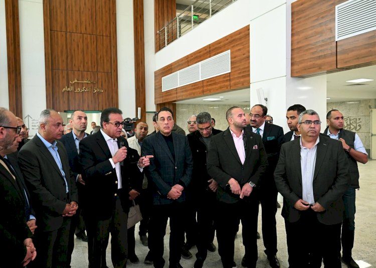 رئيس الوزراء يتفقد الأعمال النهائية لمشروع مستشفى بولاق الدكرور بالجيزة