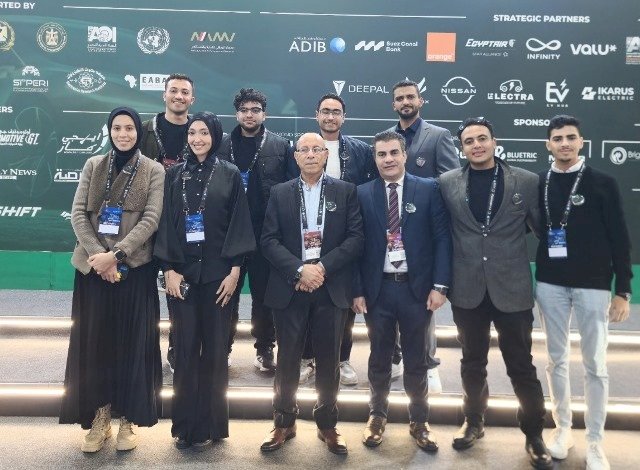طلاب هندسة الجامعة المصرية الروسية يفوزن بجائزة التميز من نقابة المهندسين