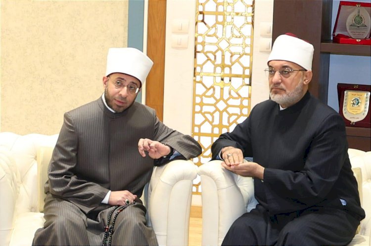 "الازهري"يلقي محاضرة عن «التكوين العلمي المتكامل للعالم" للطلاب الإندونيسيين