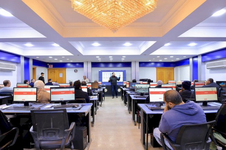 "مايا" تتابع إجراء الاختبارات التحريرية الإلكترونية لاختيار مشرفي حج الجمعيات