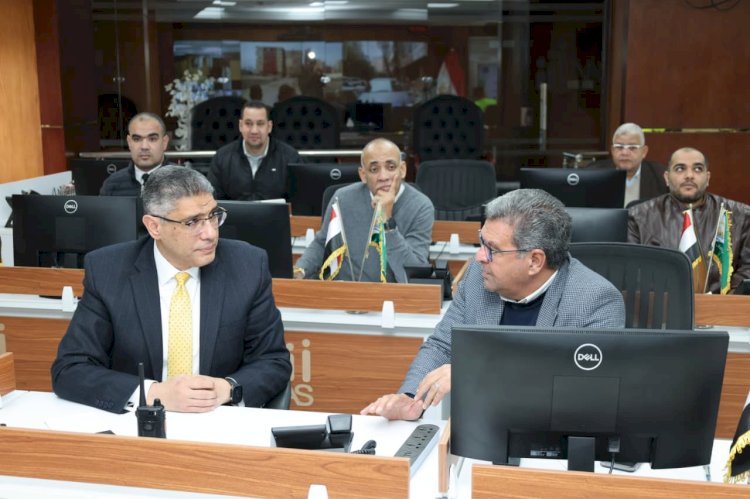 محافظ الجيزة يقود حملات لإزالة موقف عشوائي للتوك توك بمدخل المجزر الآلي –اللبيني