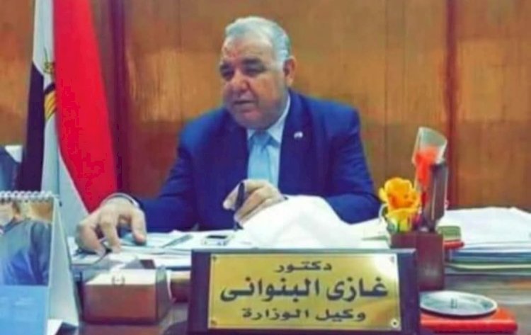 نماذج مضيئة..د البنواني مستشار اللغة العربية بوزارة التربية والتعليم