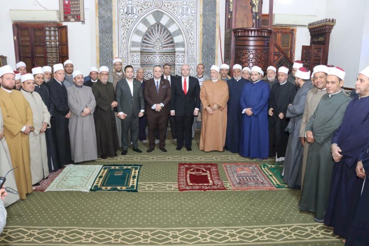 محافظ بني سويف يُهنئ أبناء وقيادات المحافظة بذكرى الإسراء والمعراج