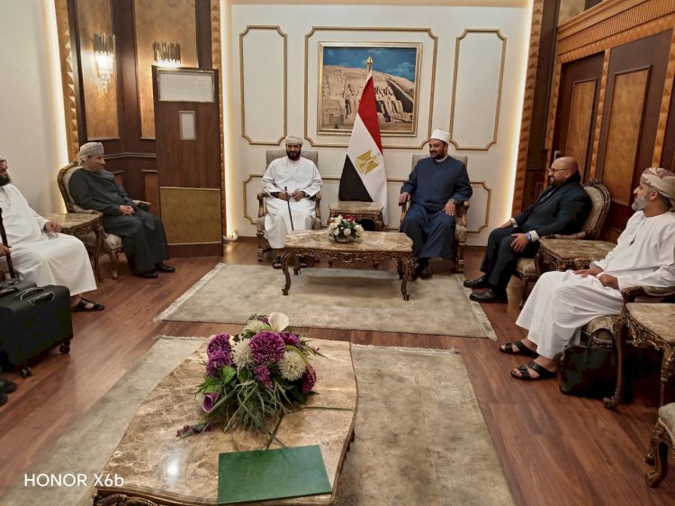 وزير الأوقاف العماني يشارك  في مؤتمر المجلس الأعلى للشئون الإسلامية