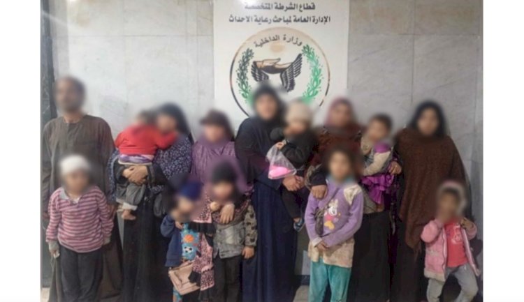 القبض علي 5 رجال و12 سيدة لاستغلالهم الأحداث في التسول