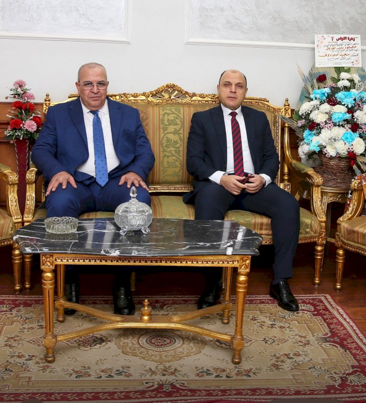 محافظ كفرالشيخ يهنئ رئيس المحكمة الابتدائية الجديد بمناسبة توليه مهام عمله