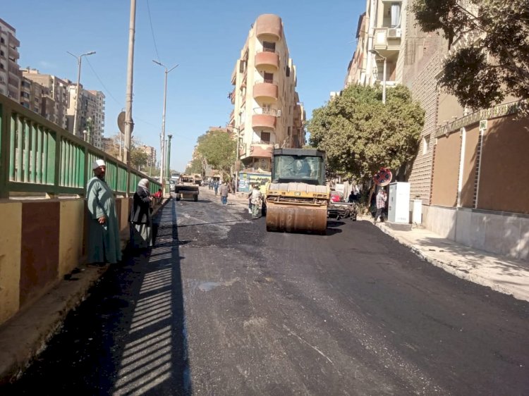 محافظ أسيوط يعلن الانتهاء من رصف شارع الجلاء بشرق المدينة