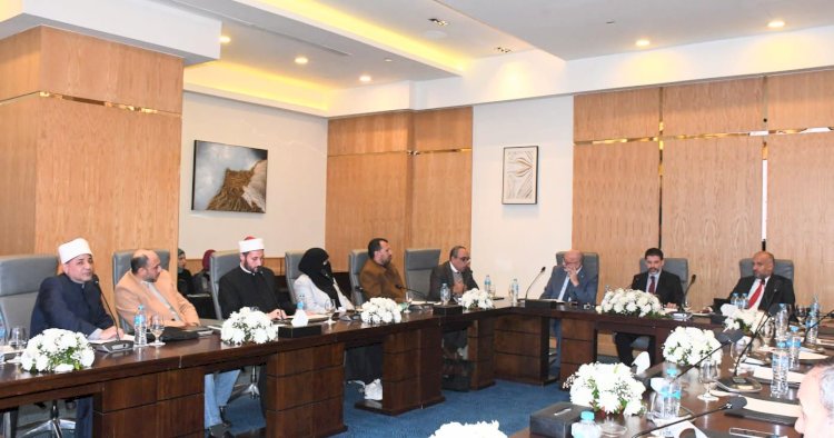 الجلسة الحوارية ضمن مؤتمر الأعلى للشئون الإسلامية بعنوان«الذكاء الاصطناعي "