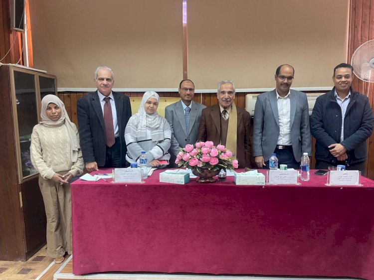 رئيس جامعة أسوان يشهد مناقشة رسالة ماجستير للباحث م .مصطفى بسطاوي