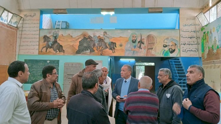 وكيل تعليم أسيوط يتفقد مبادرة «تدوير الرواكد» بالغنايم الصناعية